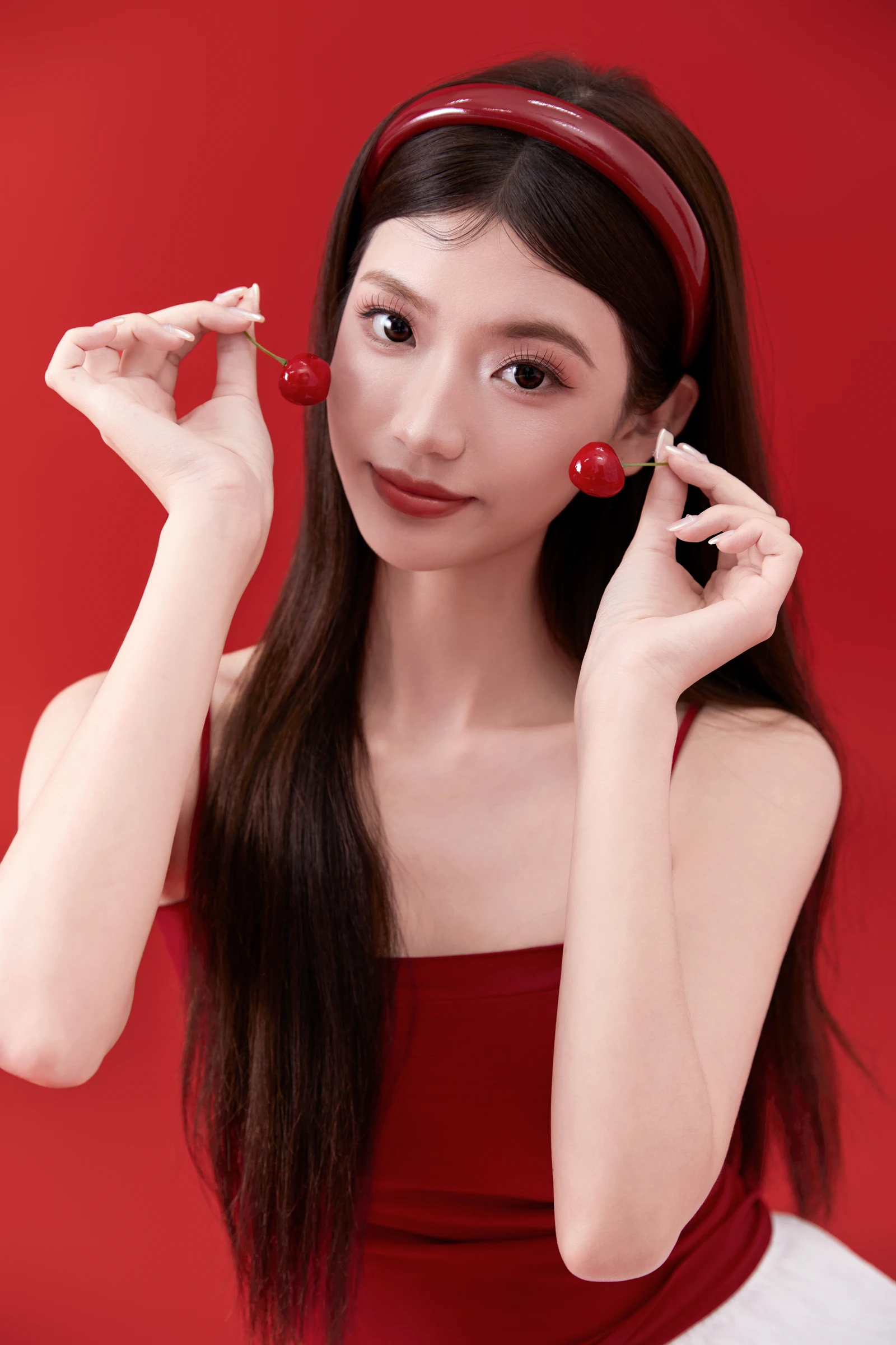 [YITUYU]艺图语-2024.10.17-车厘子肖像写真-可爱牙牙子-[27P-705MB]-5.webp